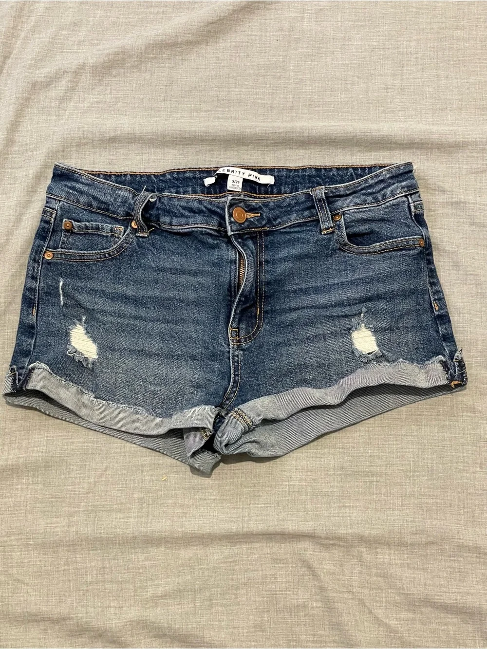 Celebrity Pink The Honey Factory Destructed Denim Shorts Cuffed Size 9/29